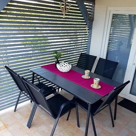 Дом отдыха Mandrina House Мандре